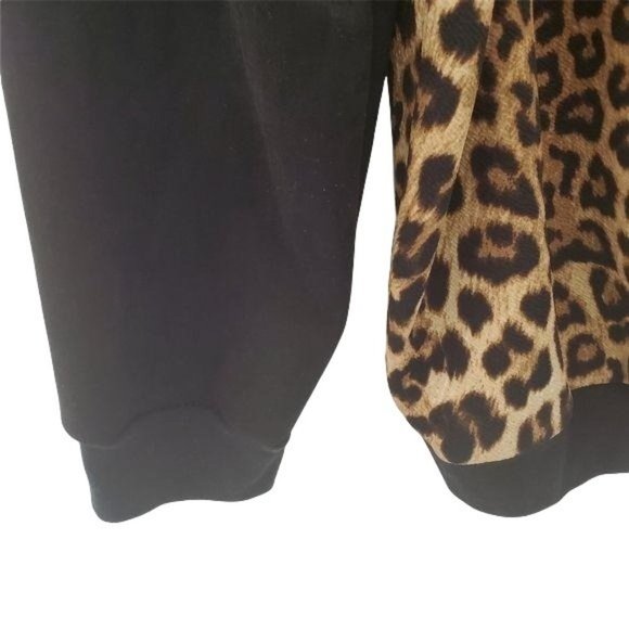 Artizan | Zip  Closure Lightweight Sweater - Picture 6 of 7